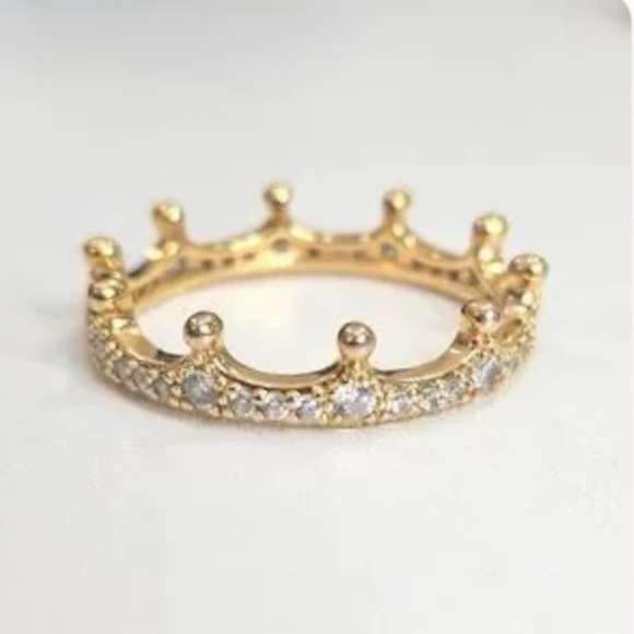 Pandora Crown Ring - Picture 1 of 5